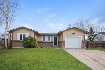 8563 Dover Ct Arvada, CO 80005